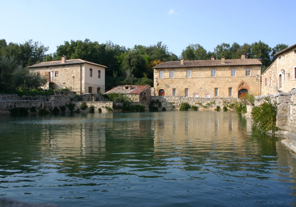 Bagno Vignoni vasca